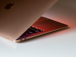 MacBook, laptop, USB slot