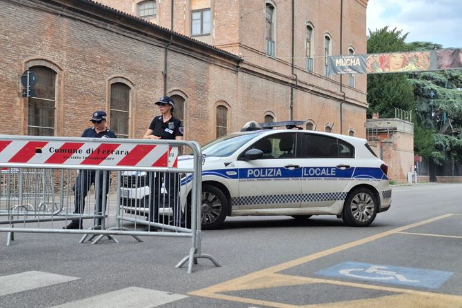 Italija, policija, Ferara