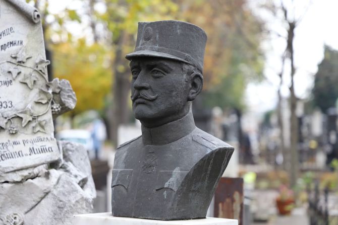 DRAGUTIN GAVRILOVIĆ DRAGUTIN GAVRILOVIĆ