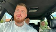 Momak iz Tuzle je ugledao baku i deku kako sede na VRELOM BETONU: Sledeće što je učinio, rasplakalo je Balkan