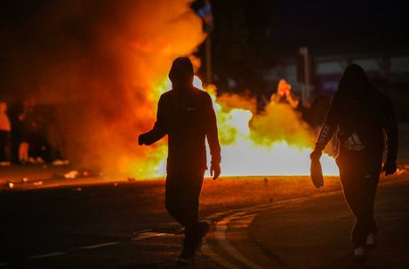 Riots in Ballymena, Neredi u Balimini Riots in Ballymena, Neredi u Balimini