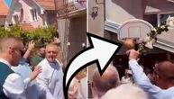 Neobičan 'običaj' dolaska po mladu postaje novi hit na svadbama: Zaboravite na gađanje jabuke