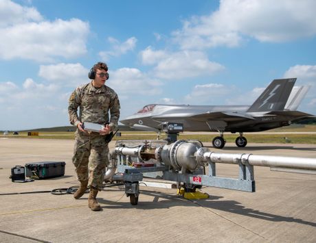 F 35B Velika Britanija F 35B Velika Britanija