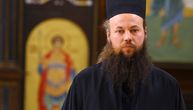 Otac Nektarije: "Odmor za telo ne vredi bez odmora za dušu, monasi ne idu na more, ovde je najveća radost"