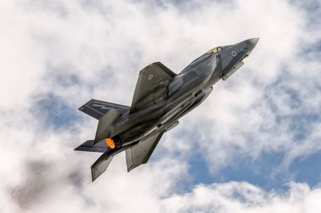 F 35B Velika Britanija F 35B Velika Britanija