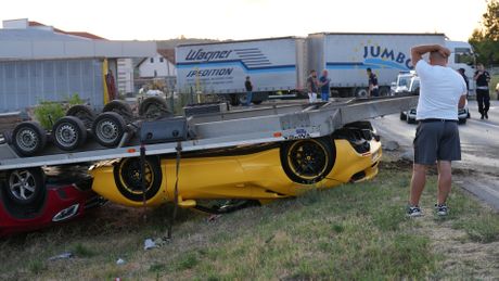Ferari mercedes Čačak Preljina prikolica Ferari mercedes Čačak Preljina prikolica