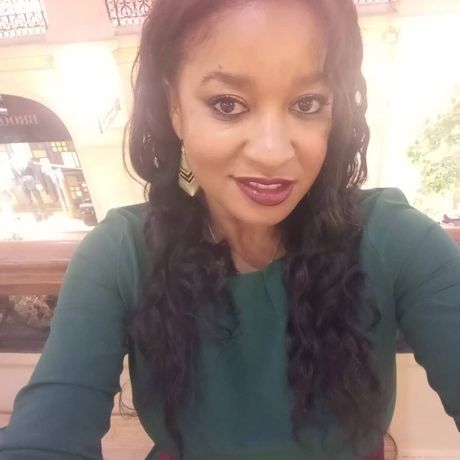 Francine Villa Francine Villa