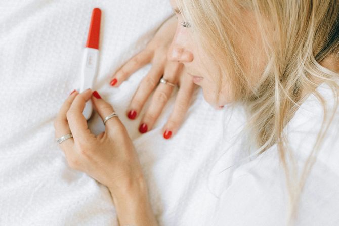 trudna devojka, test za trudnoću