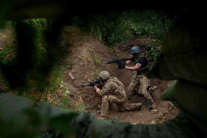 Ukrajina vojnici rat vojska