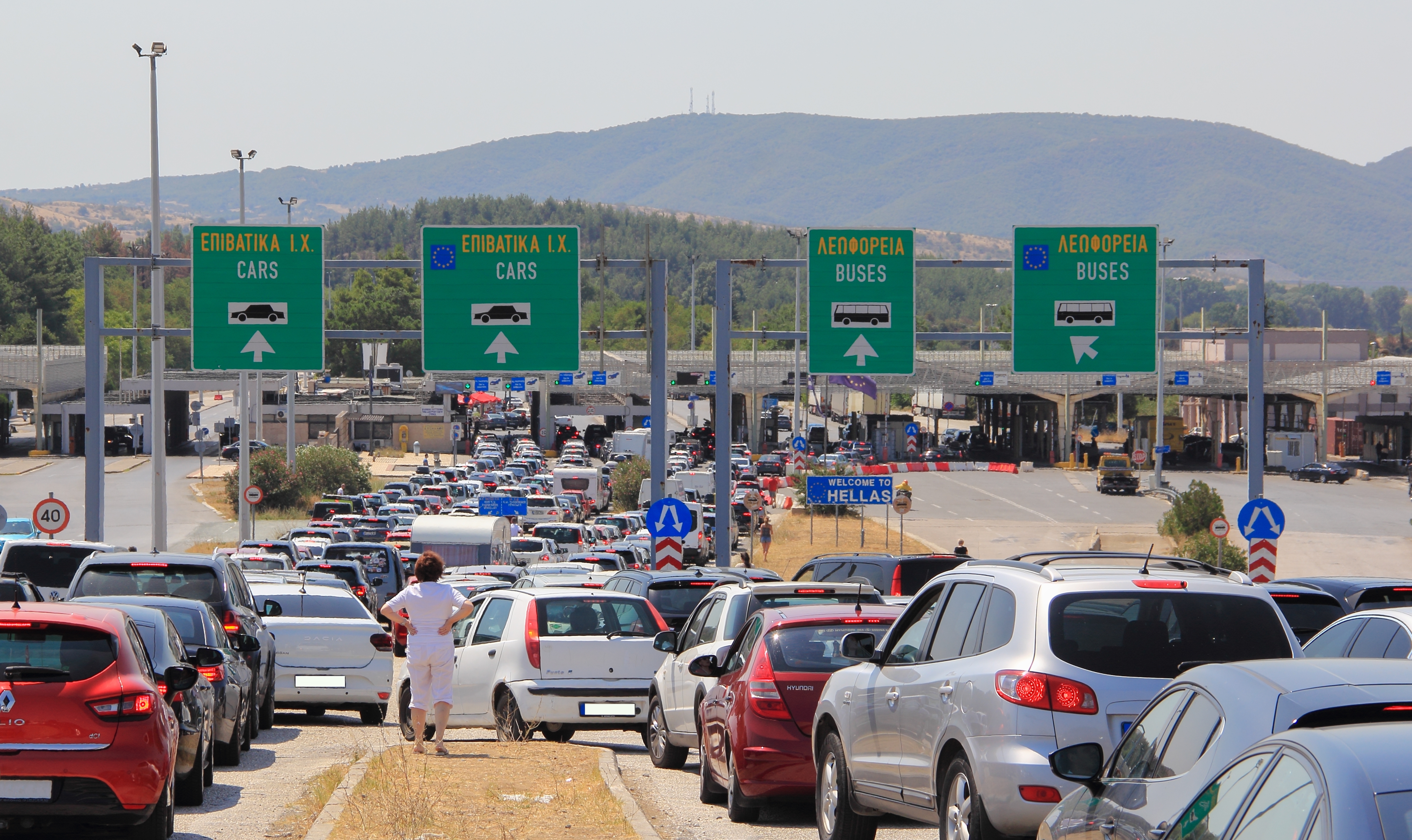 Nove vesti za srpske turiste oko ulaska u Grčku: Ove osobe će biti oslobođene biometrijske kontrole