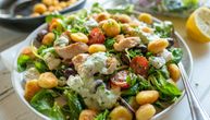Salata sa njokama i grčkim jogurtom je kraljica sezone: Nema onog ko joj je odoleo!