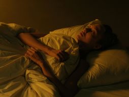 že,a krevet, spava, noć