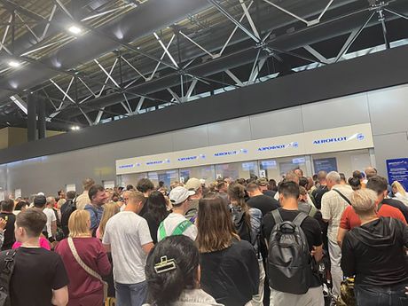 Sheremetyevo aerodrom Moskva gužva haos Sheremetyevo aerodrom Moskva gužva haos
