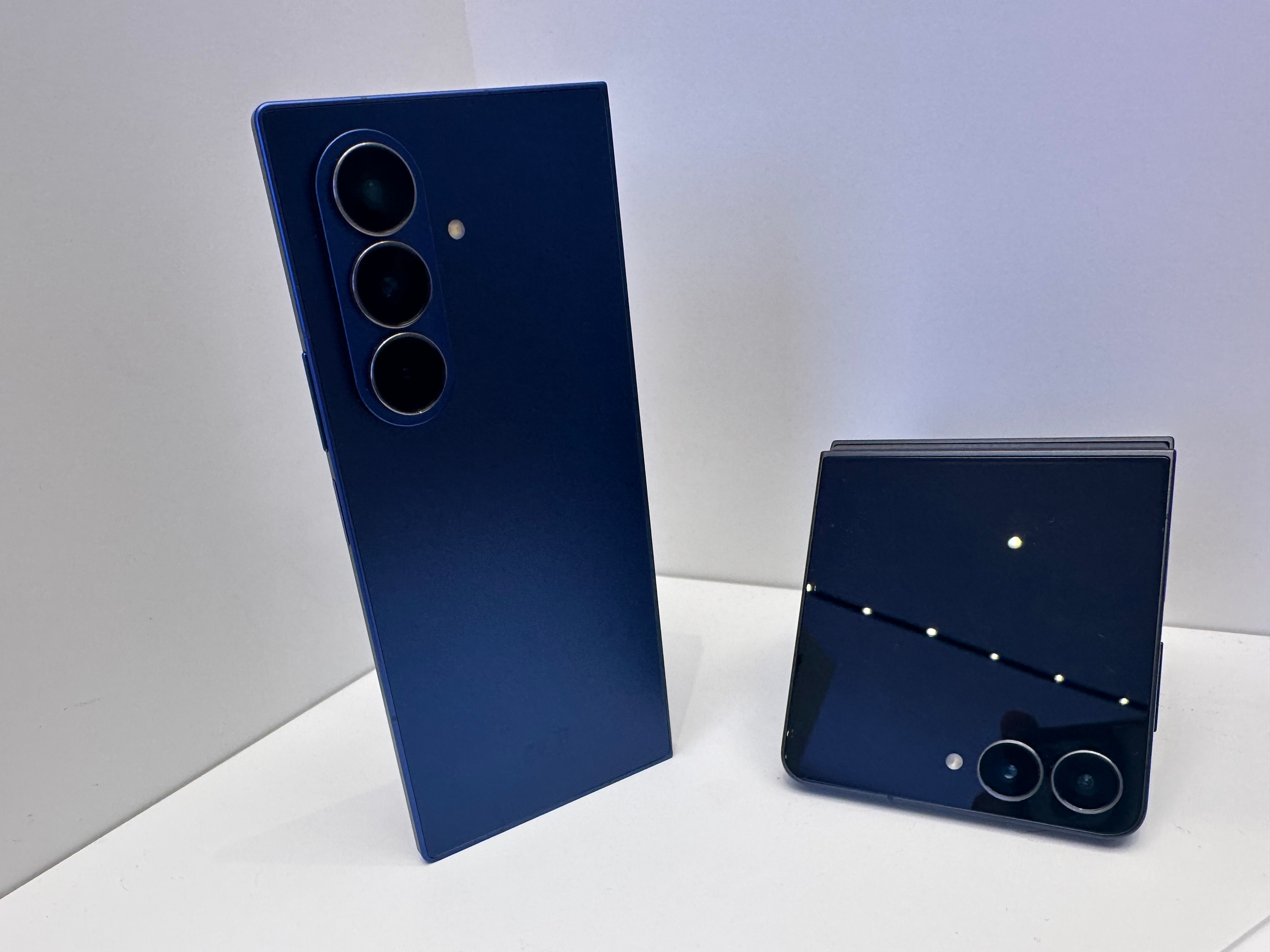 Samsung menja imena preklopnih telefona: Šta sve donose novi Galaxy Z Fold 8 i Z Fold 8 Ultra ovog leta