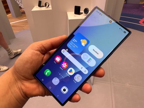 Samsung Galaxy Z Fold 7 Samsung Galaxy Z Fold 7