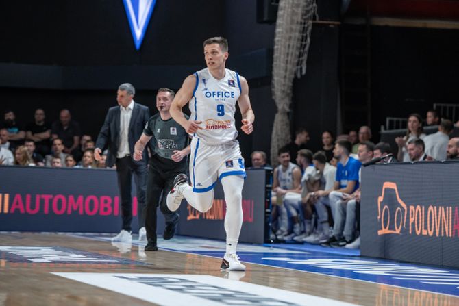 Miloš Milisavljević Miloš Milisavljević
