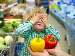 dete, market, supermarket, hrana, dete odbija hranu, kupovina