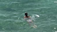 Plaža puna dece, a strankinja se kupa gola: Haos na hrvatskoj PLAŽI - skočili i SPASIOCI!