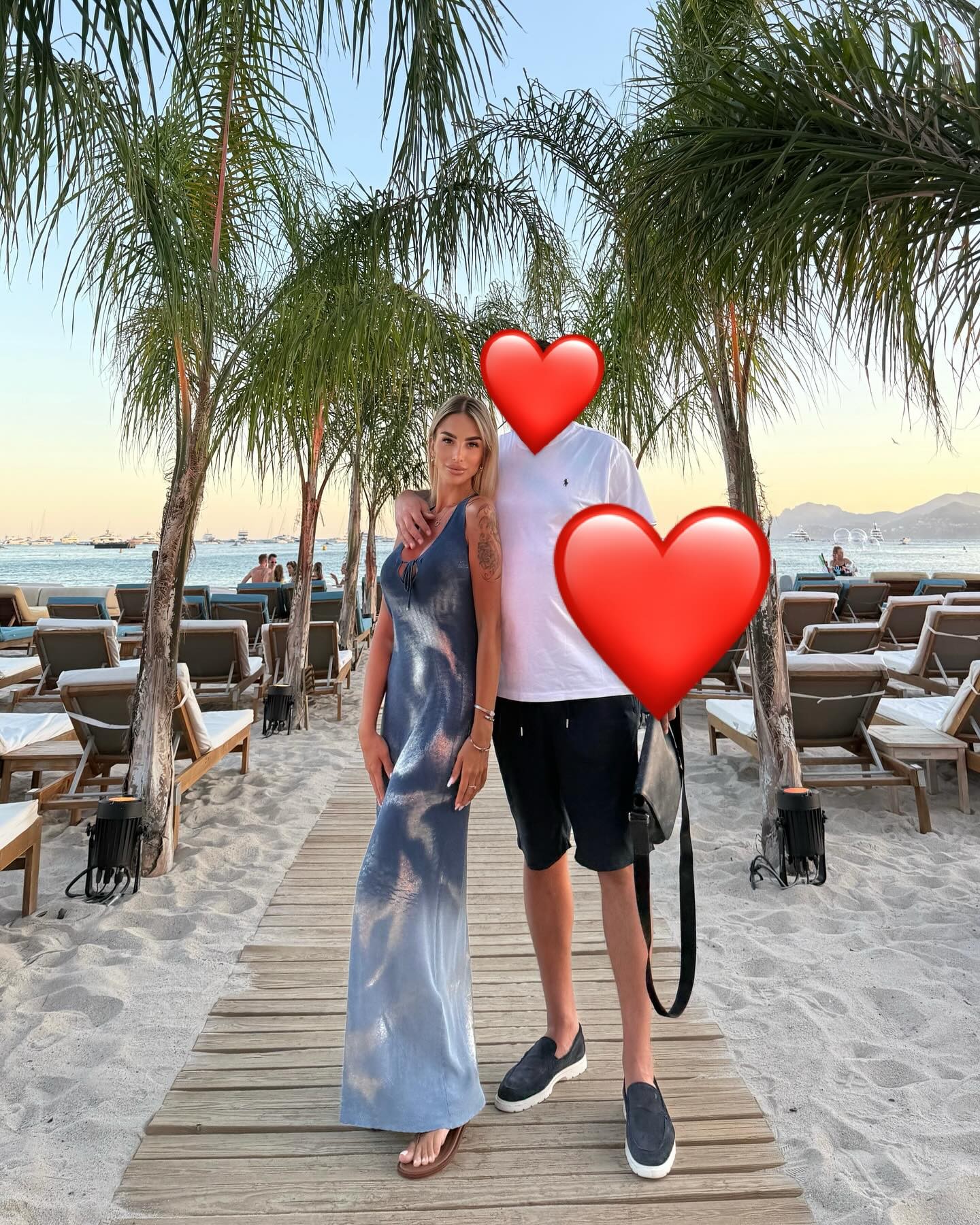 Aleksandra Nikolić konačno pokazala verenika! Crn i visok, pozirali na plaži, pa uživali uz vino i vatromet