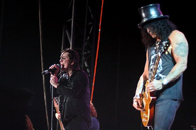Ozi Ozborn i Sleš na festivalu "Belgrade Calling" 2012. godine u beogradskom parku Ušće Ozi Ozborn i Sleš na festivalu "Belgrade Calling" 2012. godine u beogradskom parku Ušće