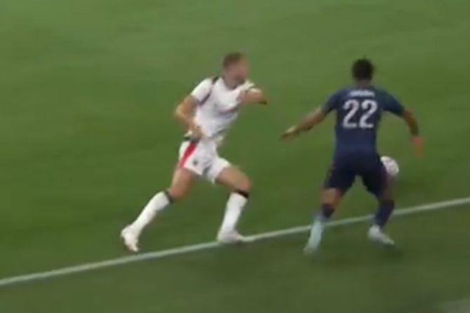 Strahinja Pavlović, Itan Envaneri Strahinja Pavlović, Itan Envaneri