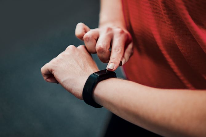 Pametna narukvica, fitbit Pametna narukvica, fitbit