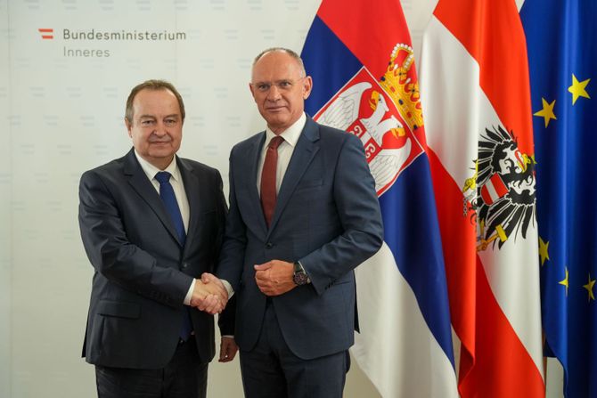 Ivica Dačić, Gerhard Karner