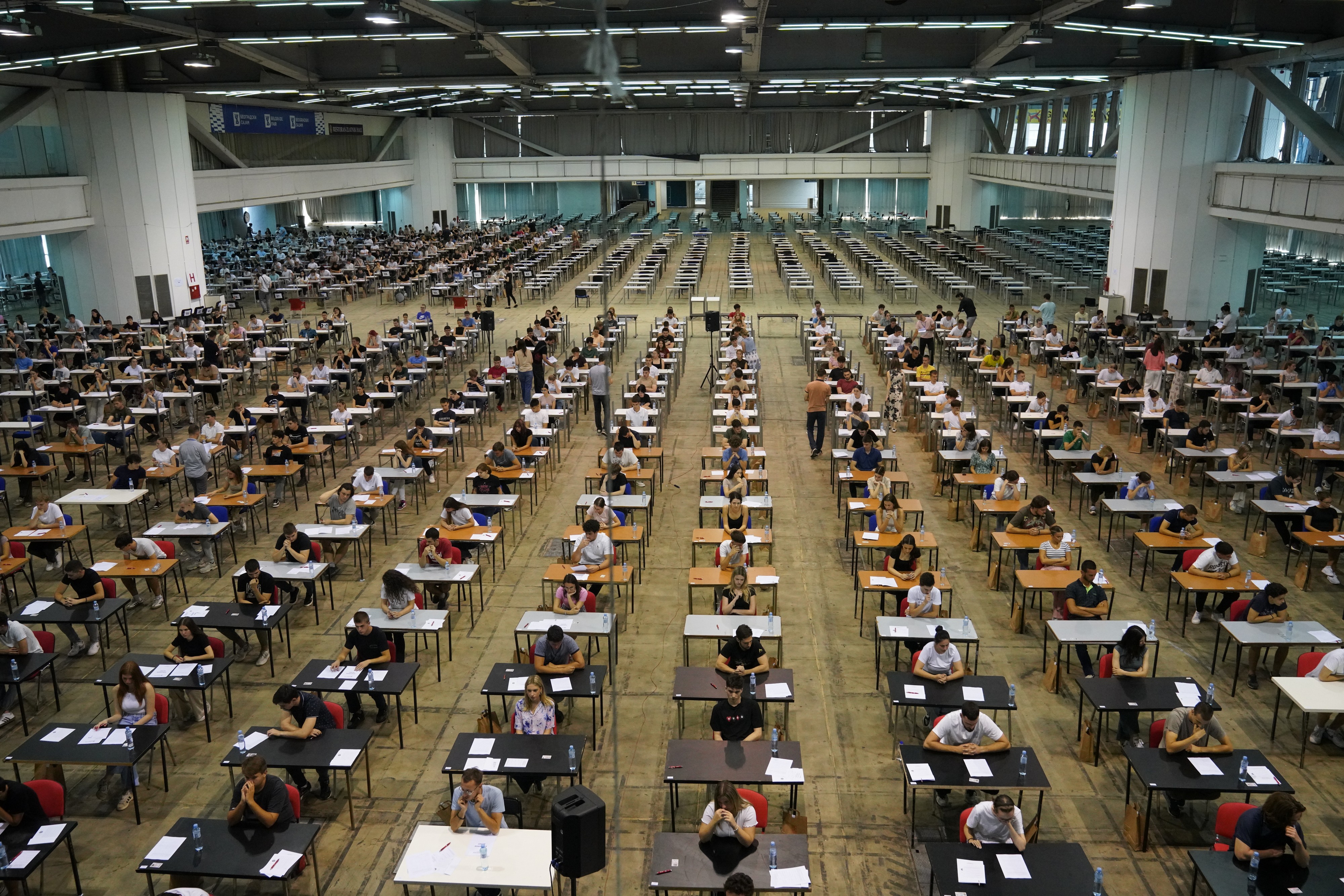 Univerzitet u Beogradu objavio konkurs za upis nove generacije studenata: Evo koliko će biti mesta za upis