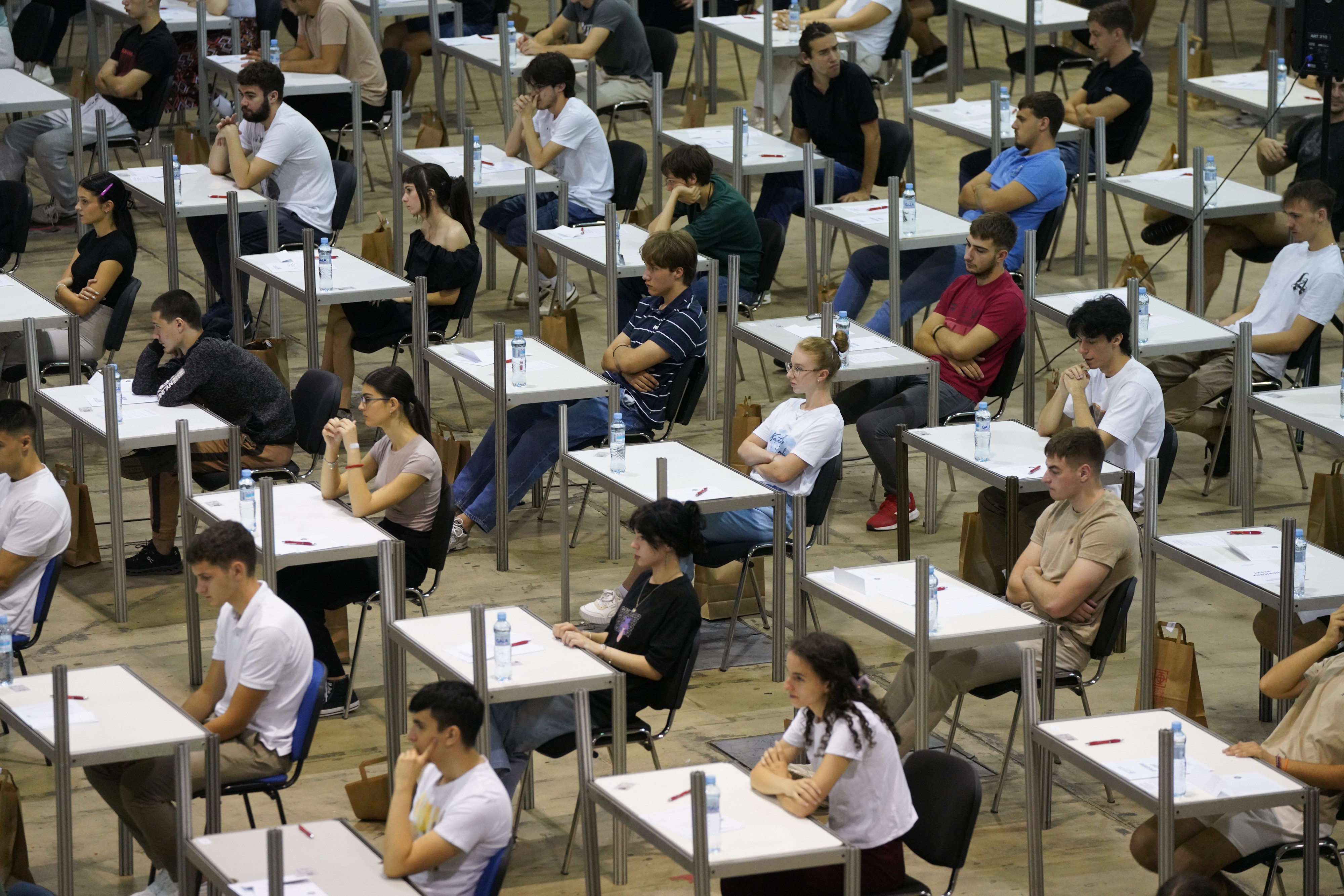 Važna vest za buduće brucoše: Evo kada počinju prijemni ispiti na fakultetima Univerziteta u Beogradu i Nišu
