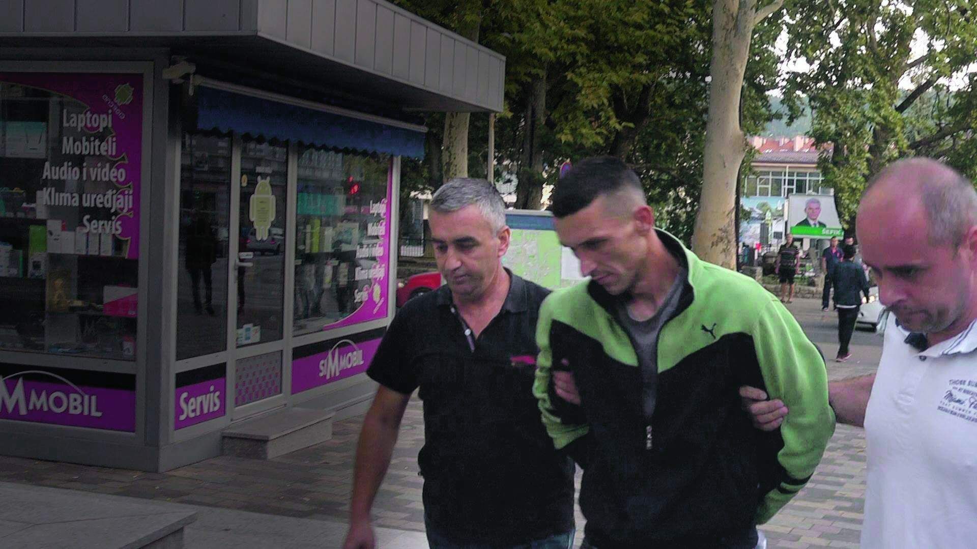 Zločin od kojeg se ledi krv u žilama: Evo gde je danas krajiški kanibal koji je UBIO I POJEO SVOJU MAJKU