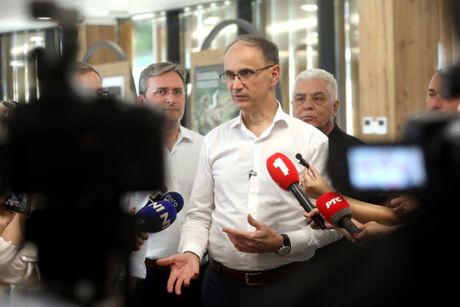 Đuro Macut obeležavanja 100 dana rada Vlade Srbije Caričin grad Lebane Đuro Macut obeležavanja 100 dana rada Vlade Srbije Caričin grad Lebane
