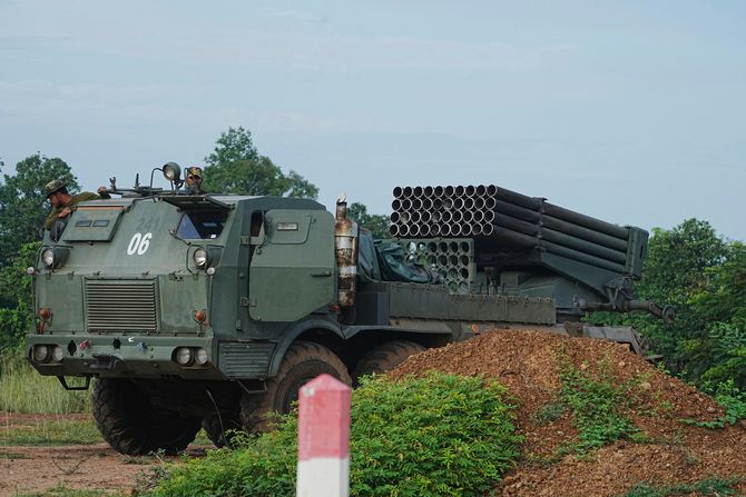 Višecevni raketni lanser vojske Kambodže