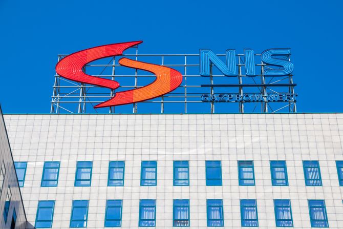 NIS, Naftna Industrija Srbije NIS, Naftna Industrija Srbije