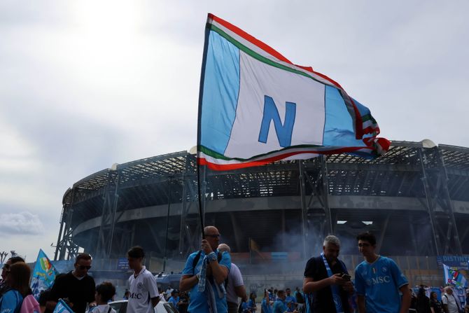 FK Napoli - Stadion Diego Armando Maradona FK Napoli - Stadion Diego Armando Maradona