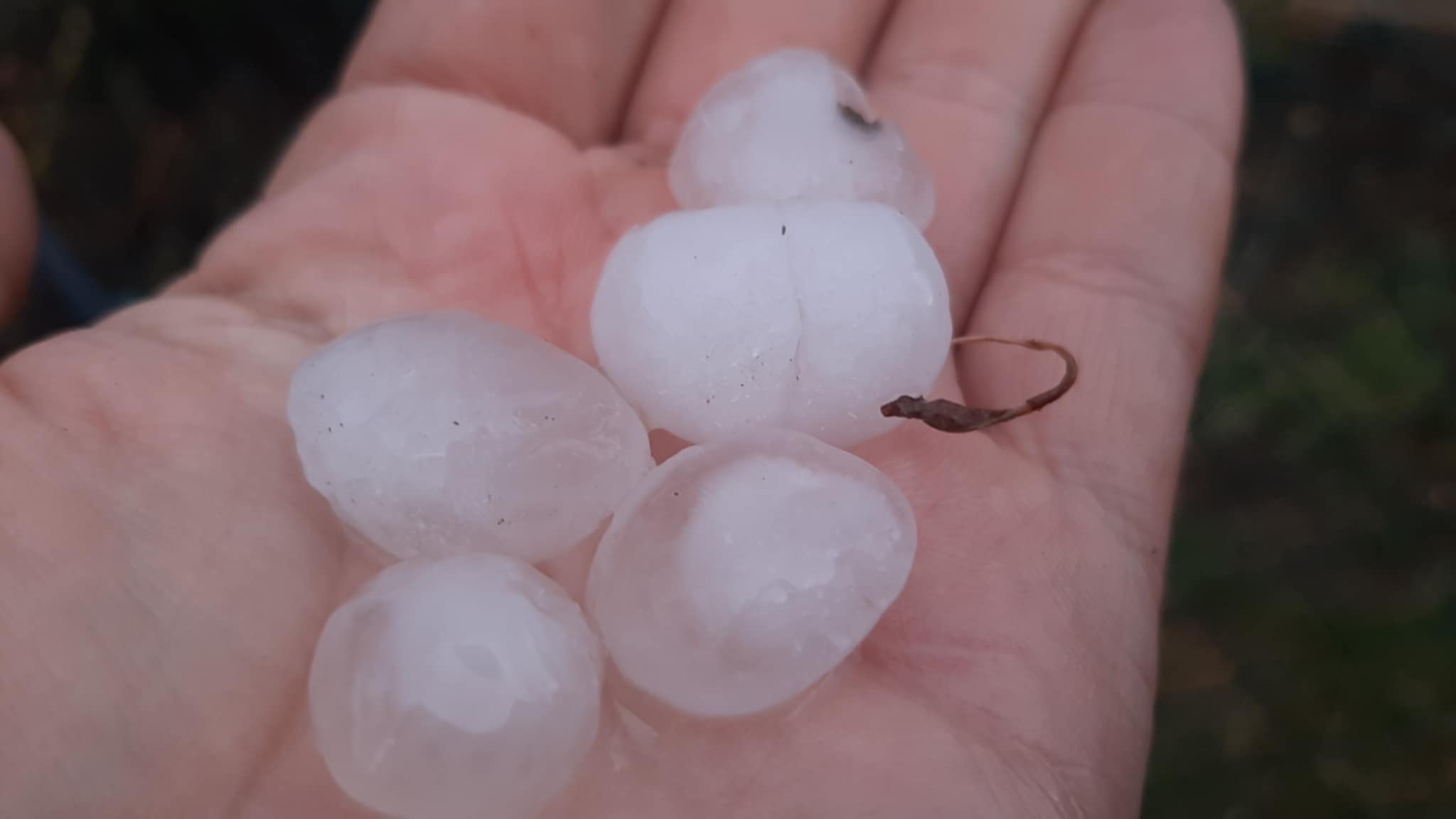 Nevreme stiže u region, ovde će danas padati kiša i grad: Meteorolozi izdali posebno upozorenje