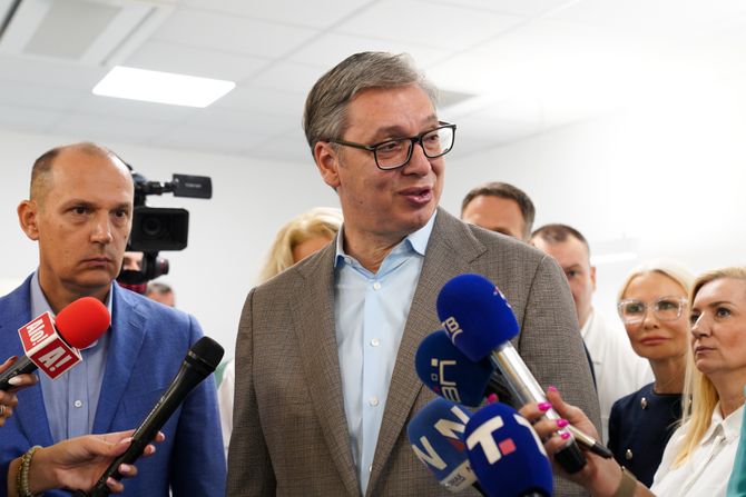Aleksandar Vučić Batajnica