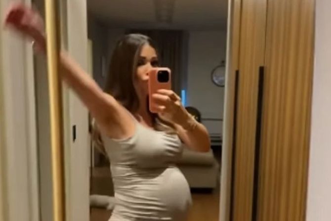 Olja Crnogorac Olja Crnogorac