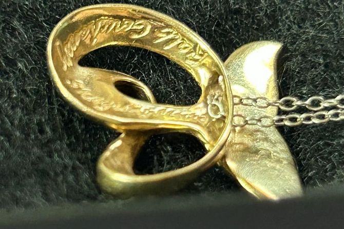 zlatni privezak zlatni privezak