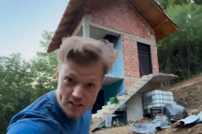 Džastus Rid, Endži Džastus Rid, Endži
