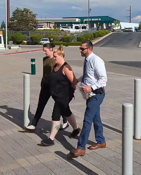 Izabella Loving, Andrea Loving Izabella Loving, Andrea Loving