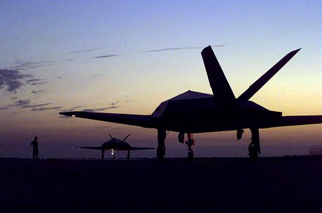 F-117 Nighthawk F-117 Nighthawk