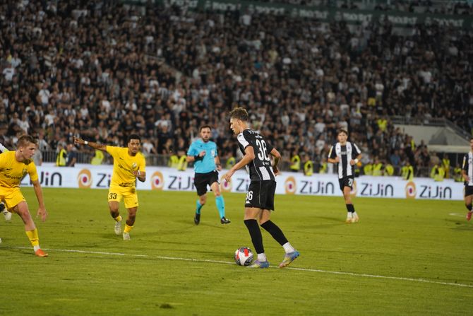 FK Partizan 21 pfc FK Partizan 21 pfc