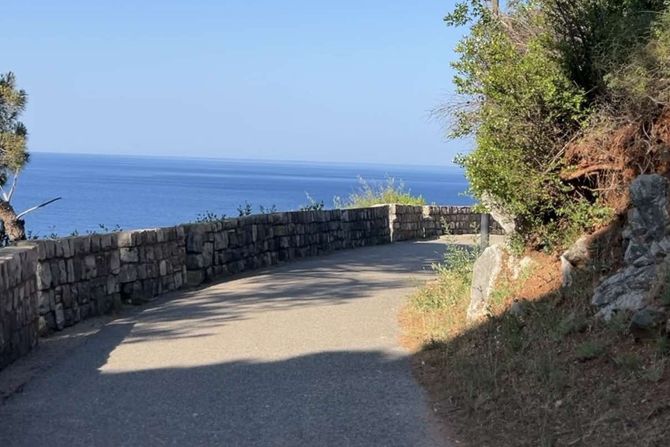 Crna Gora Budva primorje more plaža Perazića Crna Gora Budva primorje more plaža Perazića