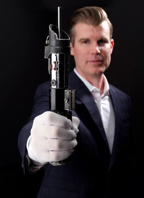 Darth Vader, lightsaber Darth Vader, lightsaber