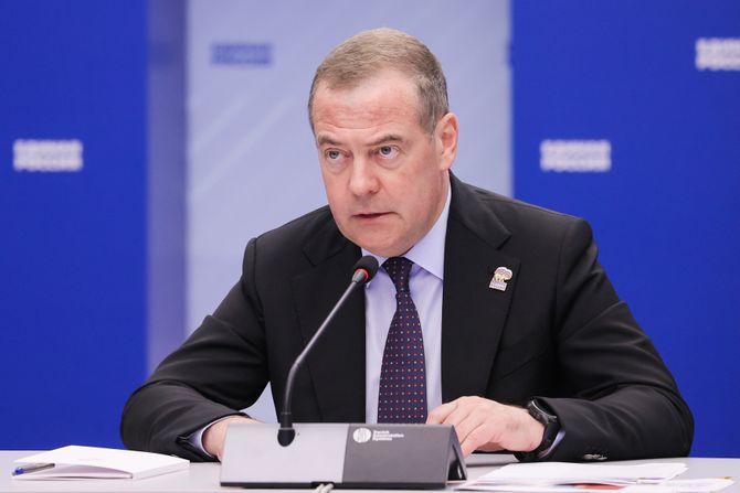 Dmitry Medvedev, Dmitrij Medvedev