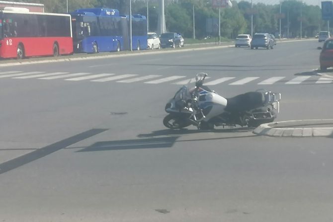 motociklista, udes Ada Ciganlija motociklista, udes Ada Ciganlija