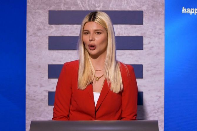 Kviz "Naslovna strana", Maša Zipovski