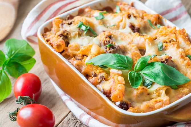 činija, ruča, pasta, meso, paradajz