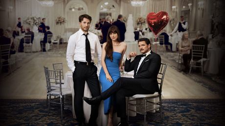 CHRIS EVANS, DAKOTA JOHNSON and PEDRO PASCAL in MATERIALISTS (2025 CHRIS EVANS, DAKOTA JOHNSON and PEDRO PASCAL in MATERIALISTS (2025