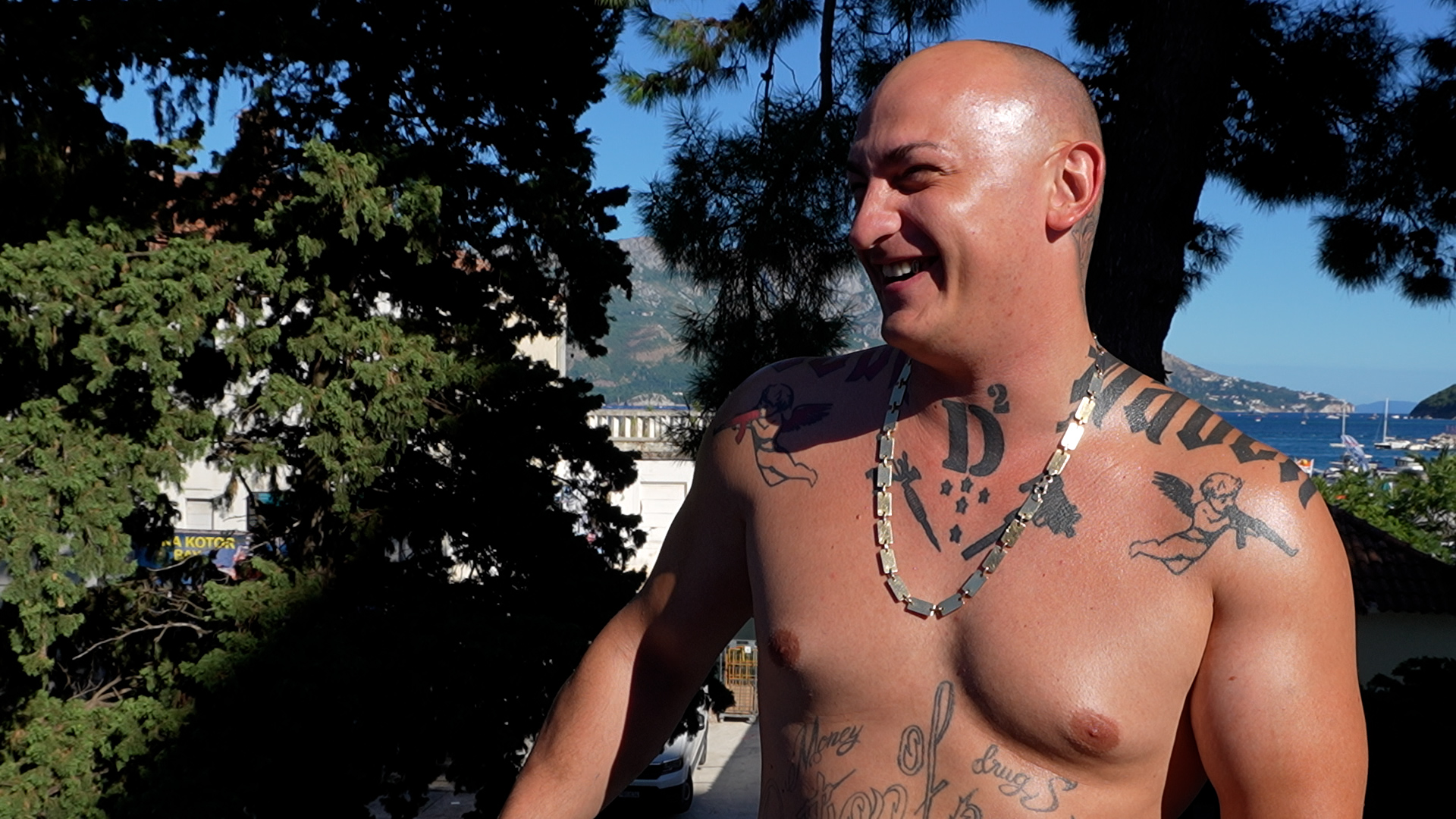 "Pevam na USB, kod mene nema krize!" Desingerica o sezoni u CG, Pinkovim zvezdama, pecnuo i Mariju Šerifović